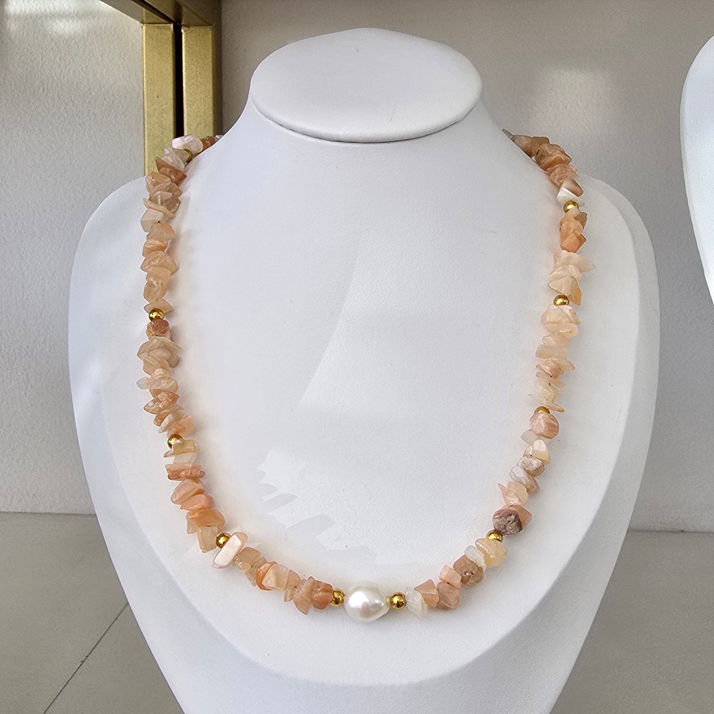 Chocker cuarzo y perla tono naranja