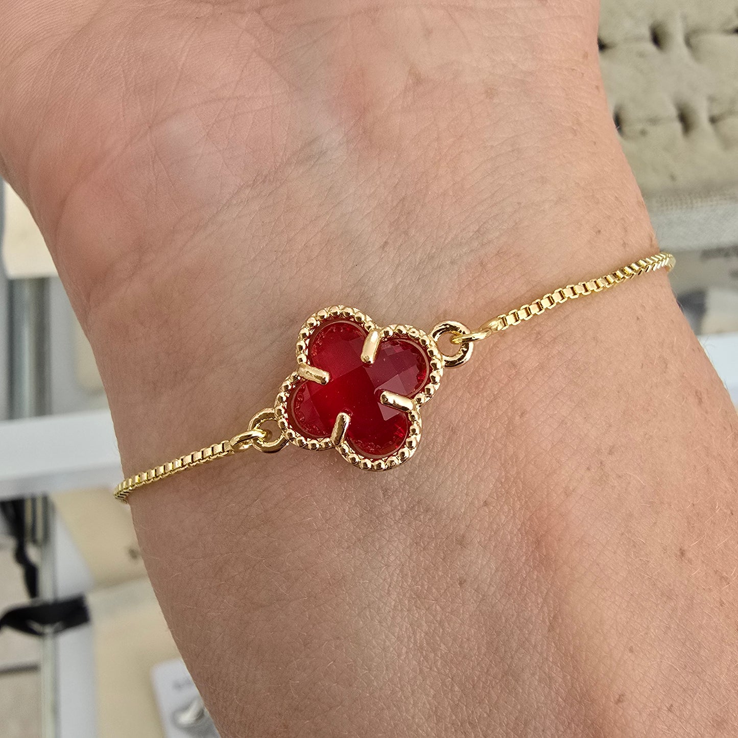 Pulsera ajustable flor cristal roja