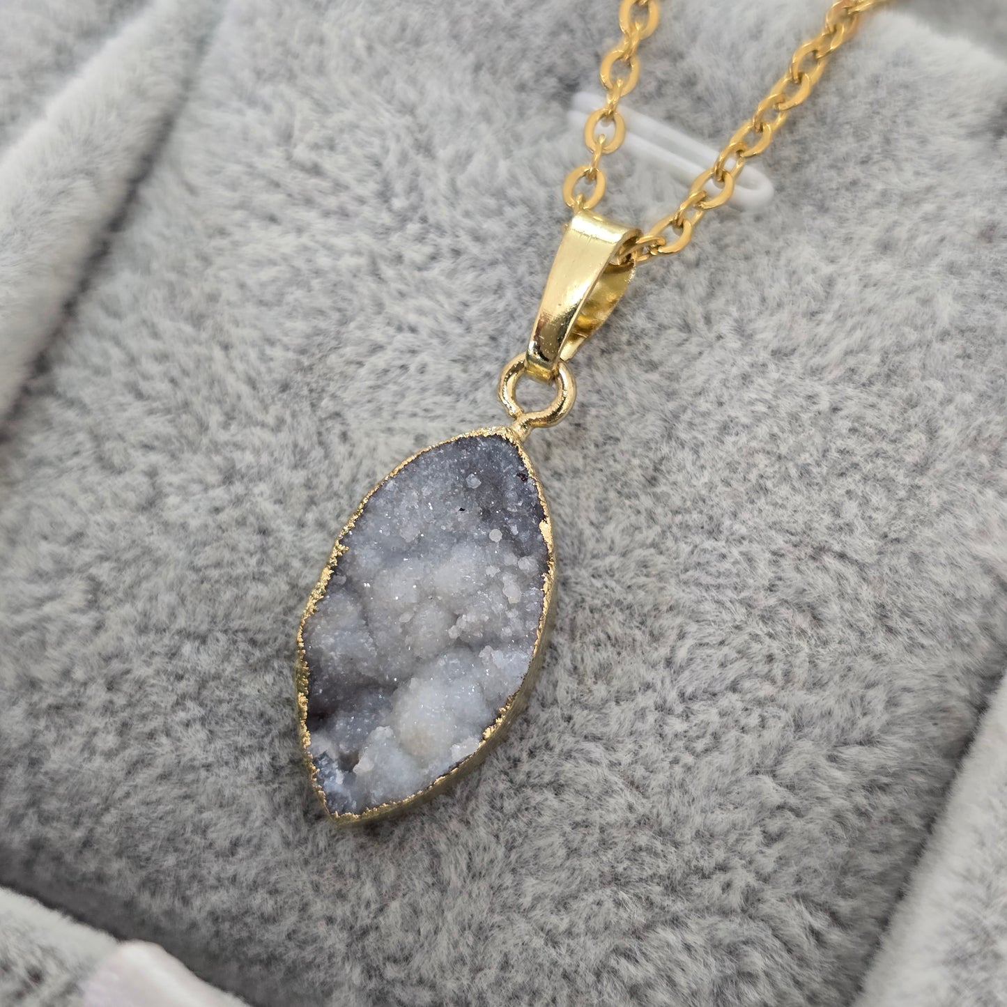 Cadena druzy ovalado