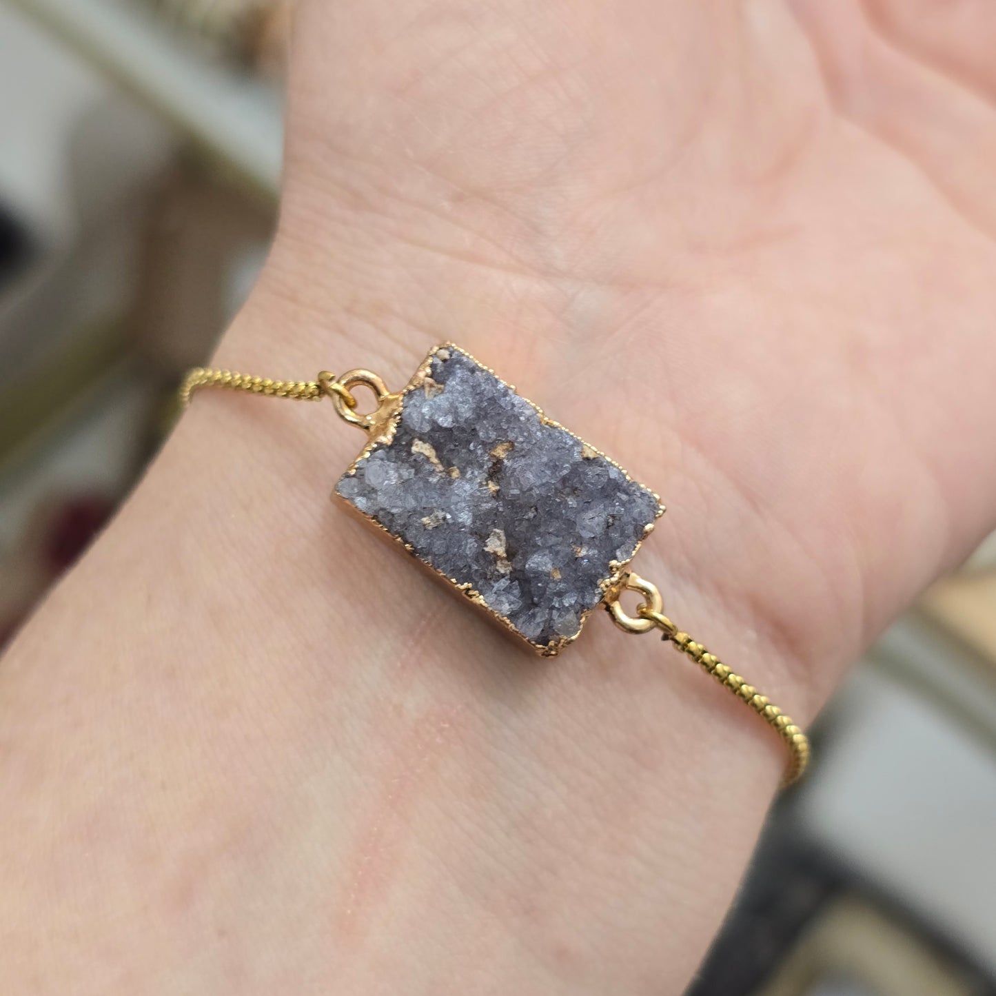 Pulsera ajustable druzy gris