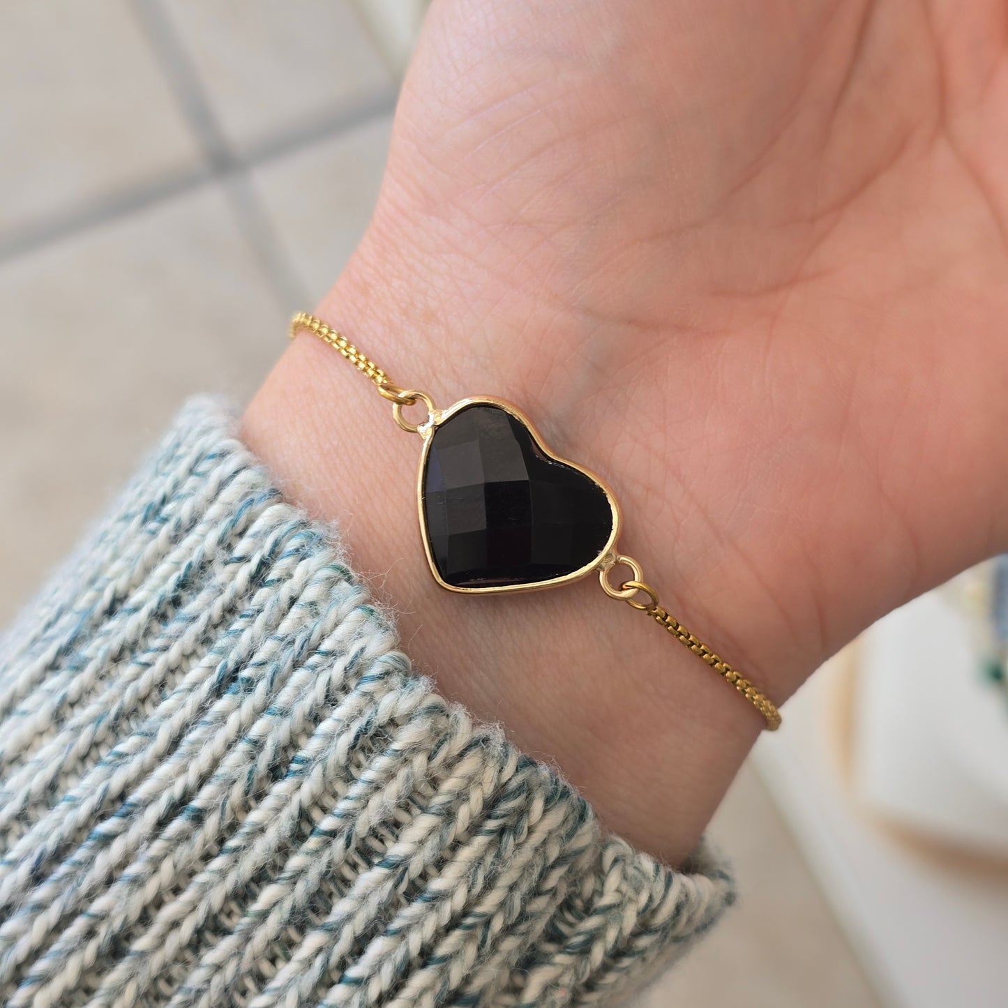 Pulsera ajustable corazon cuarzo onix