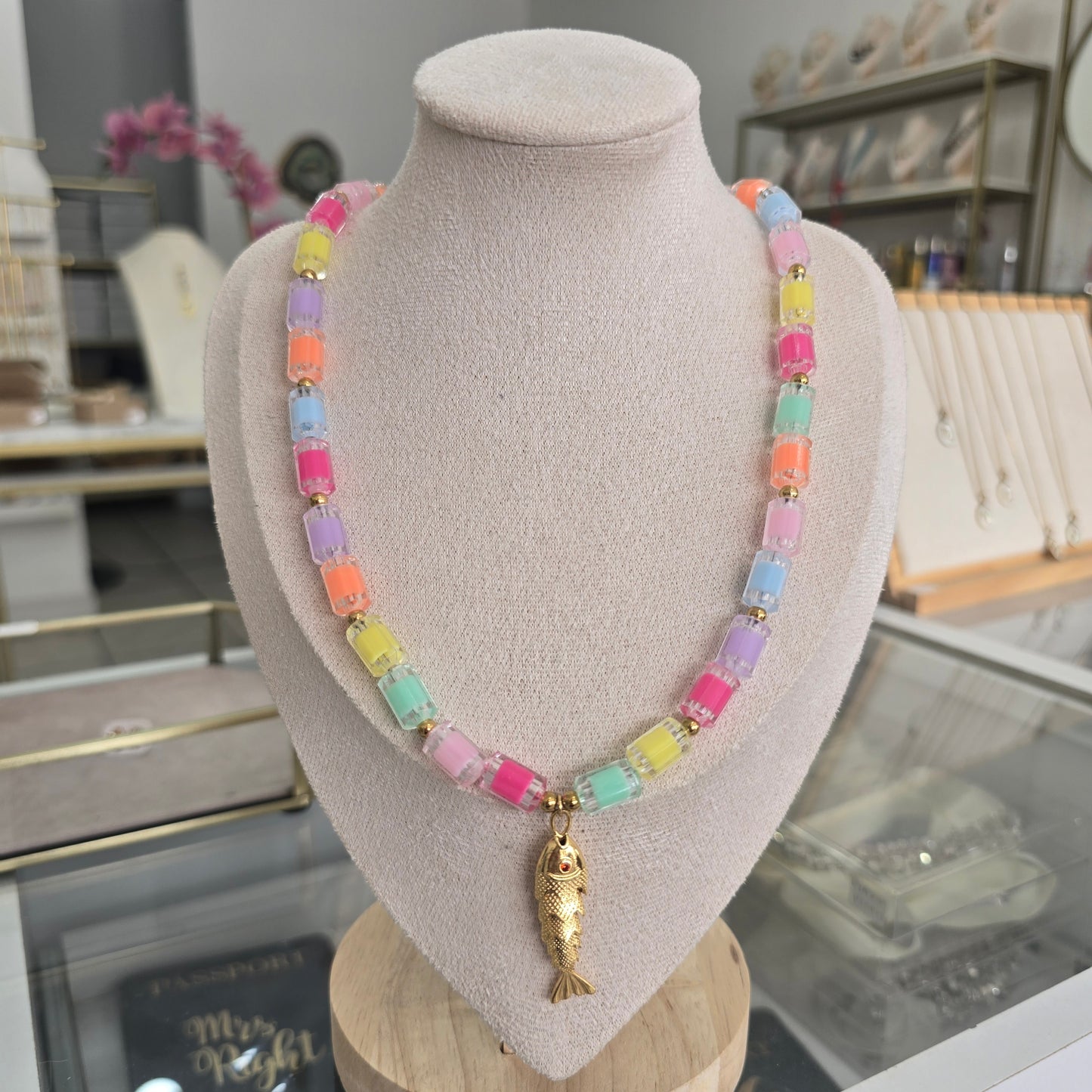 Collar pescado
