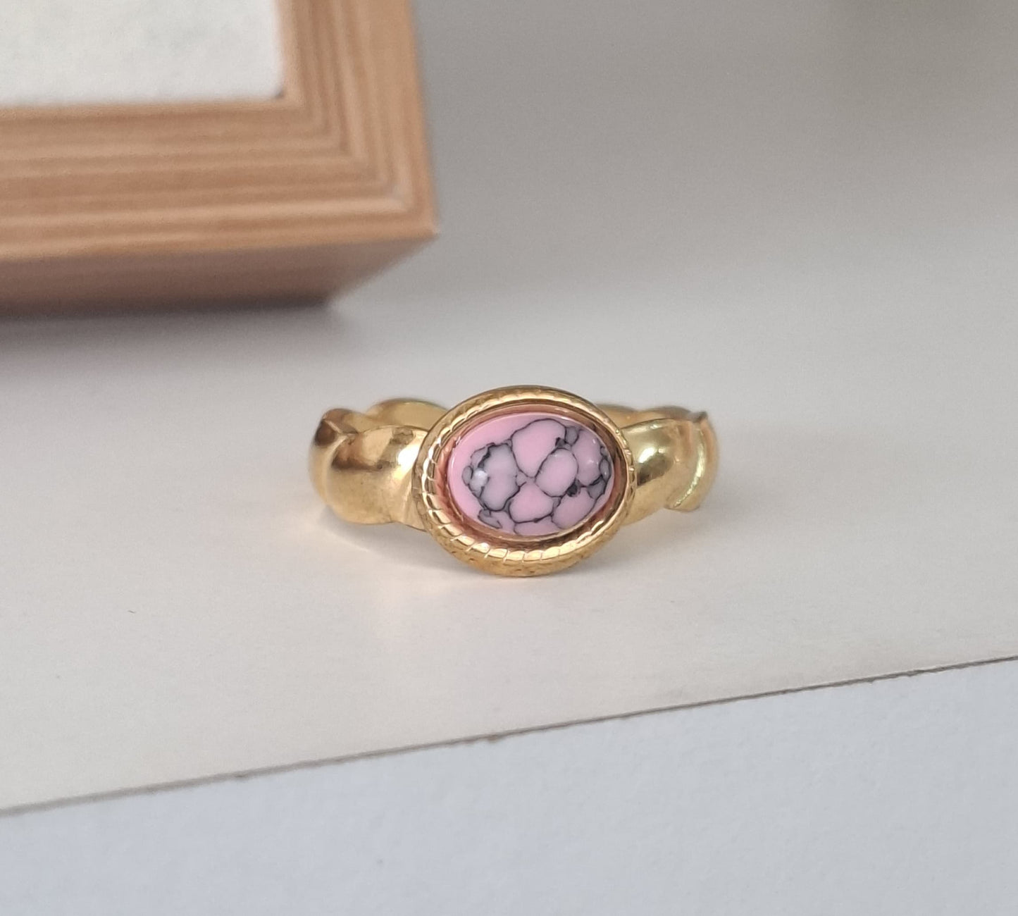 Anillo imitacion cuarzo rosa