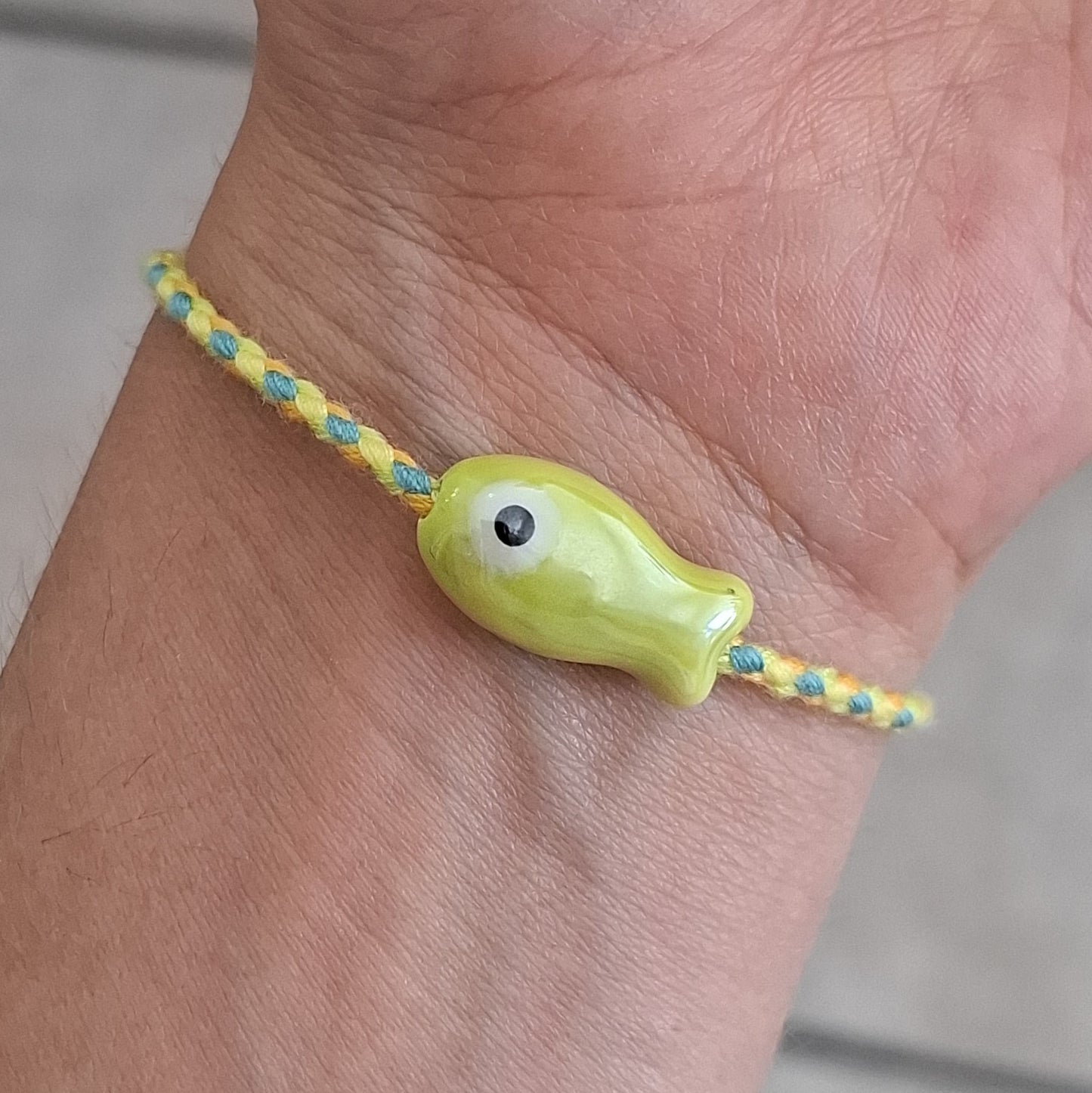 Pulsera pescado verde de ceramica