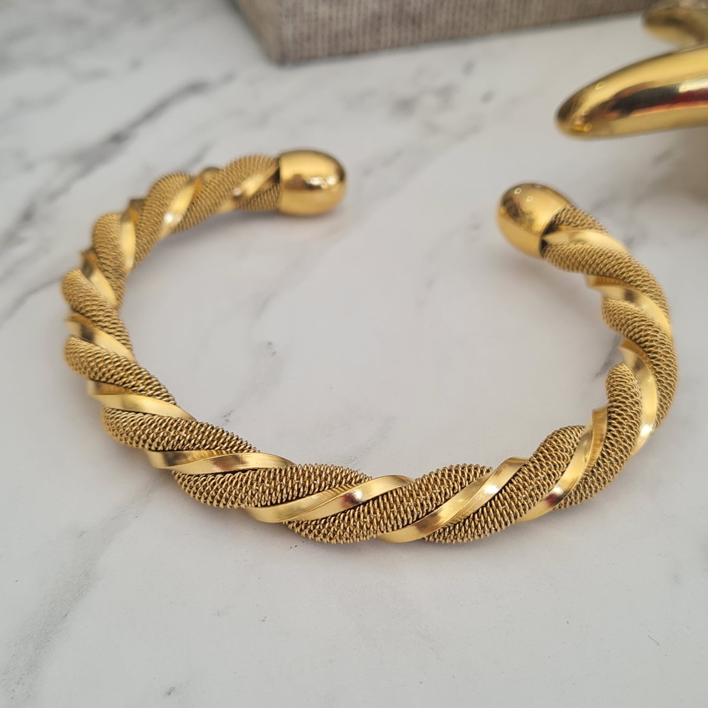 INDIAN GOLD BRACELET