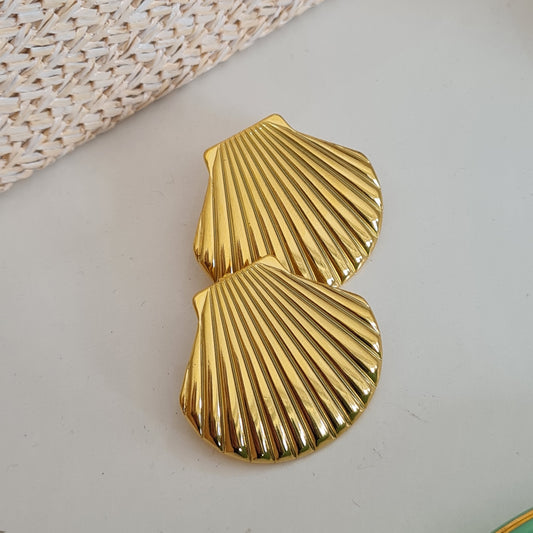Shels golden earrings