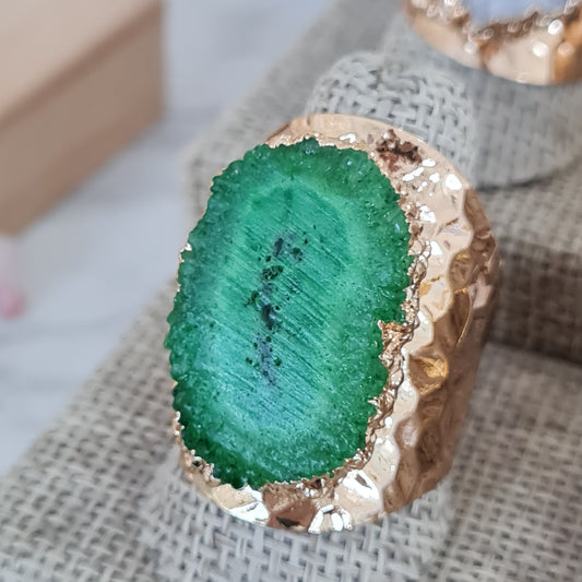 Anillo de geoda verde