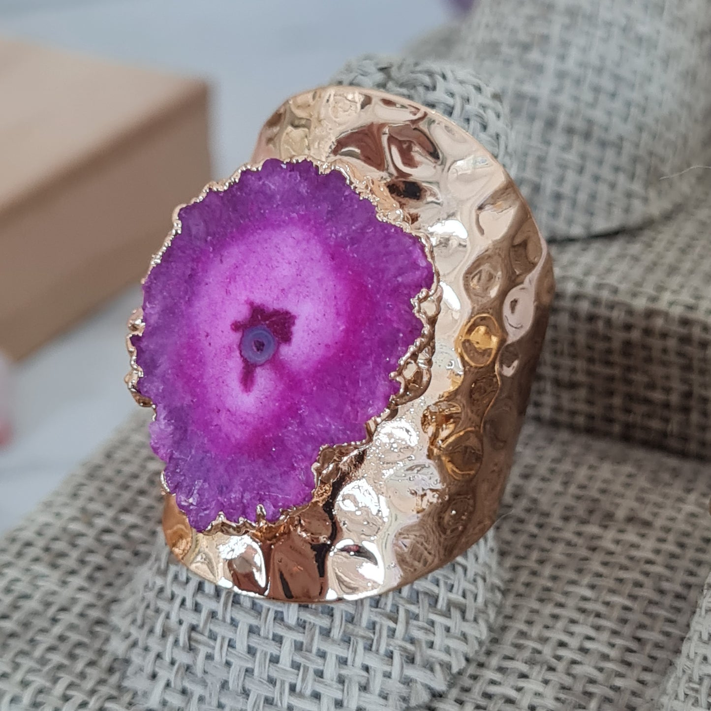 Anillo geoda rosa