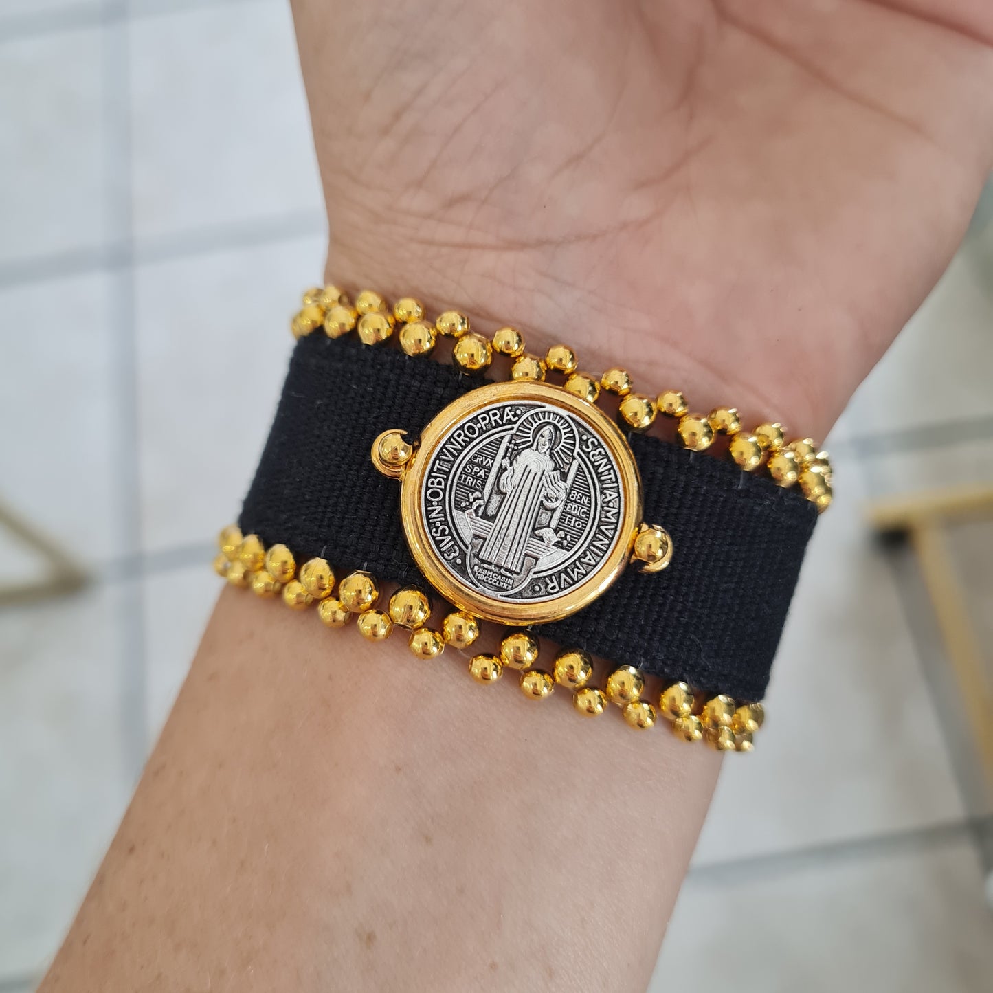 Pulsera San Benito Negra