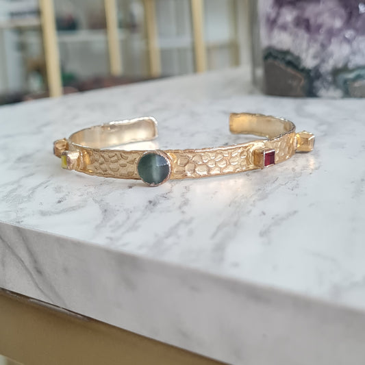 Brazalete multipiedras