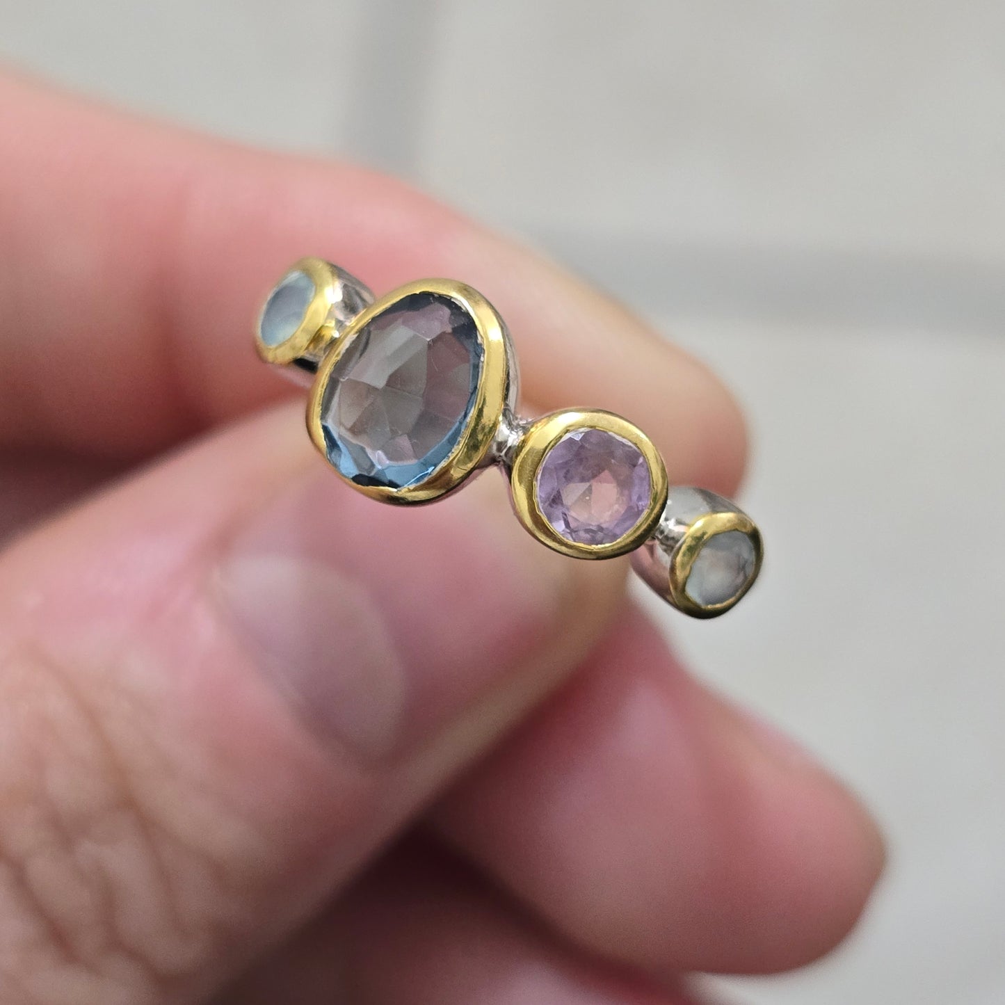 Anillo multi cuarzos
