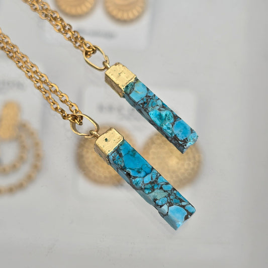 Cadena de acero con piedra howlita