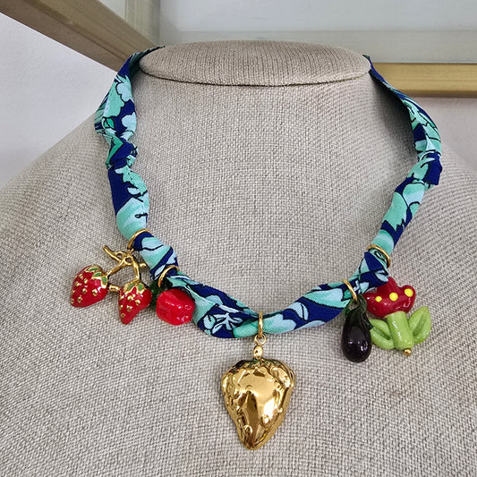 Collar liston azul de corazon