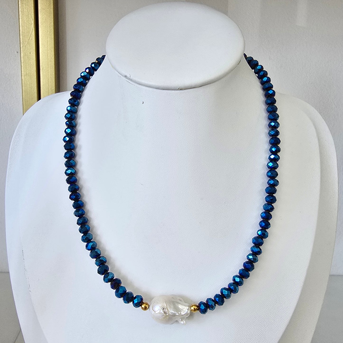 Collar azul perla barroca