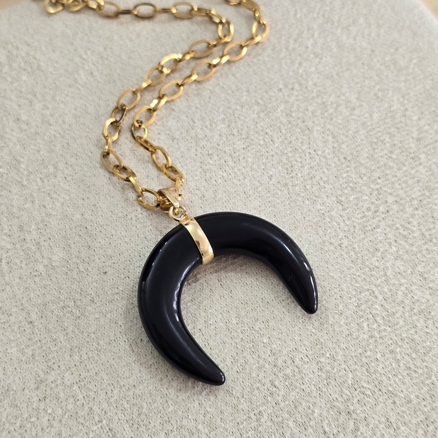 Cadena media luna onix