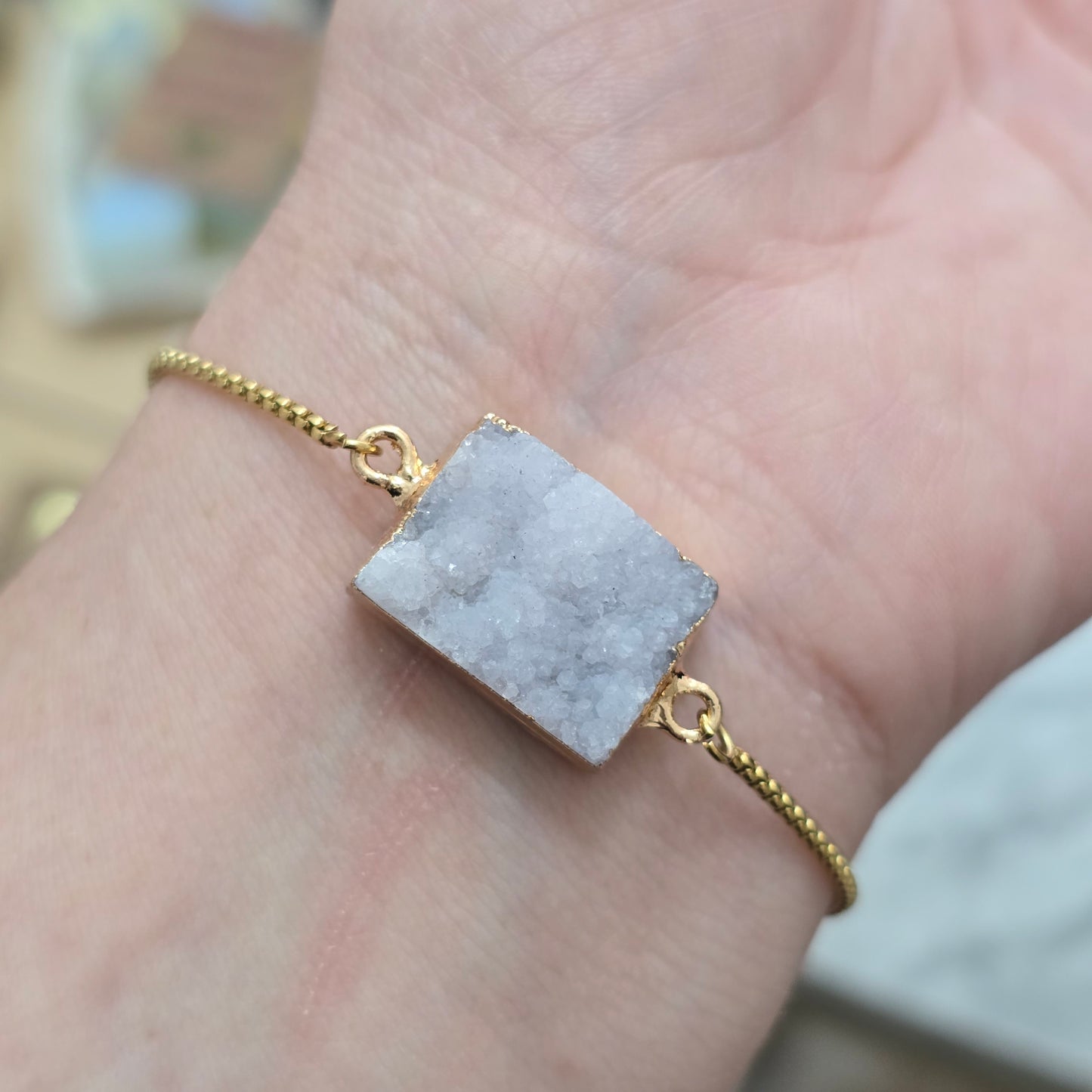 Pulsera ajustable druzy blanca