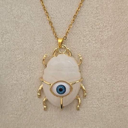 Escarabajo cuarzo blanco