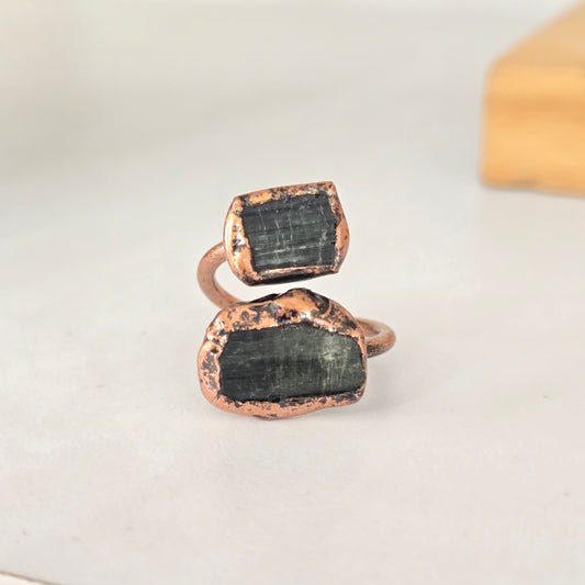 Anillo doble turmalina verde