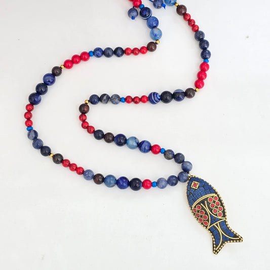 Collar pescado azul
