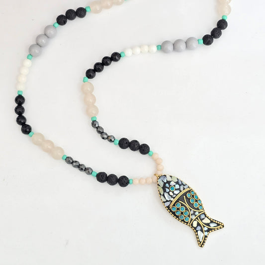 Collar pescado blanco