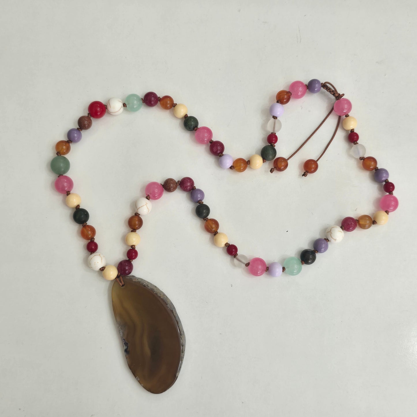 Collar agata cafe
