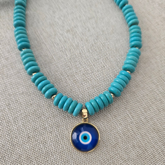 Collar corto piedra howlita con ojo azul