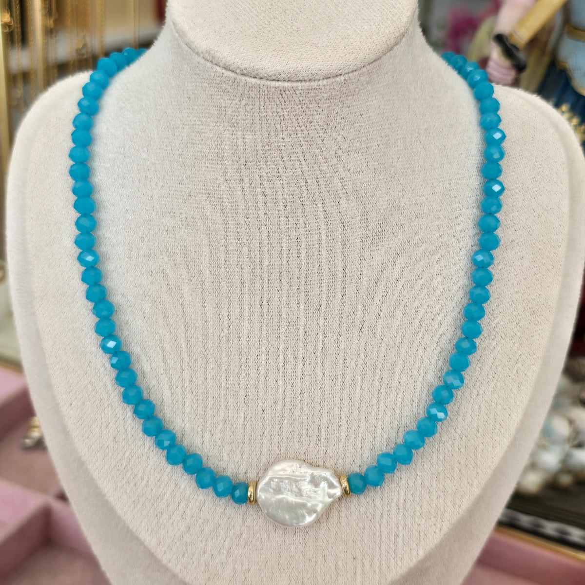 Collar perla barroca con cristal mar