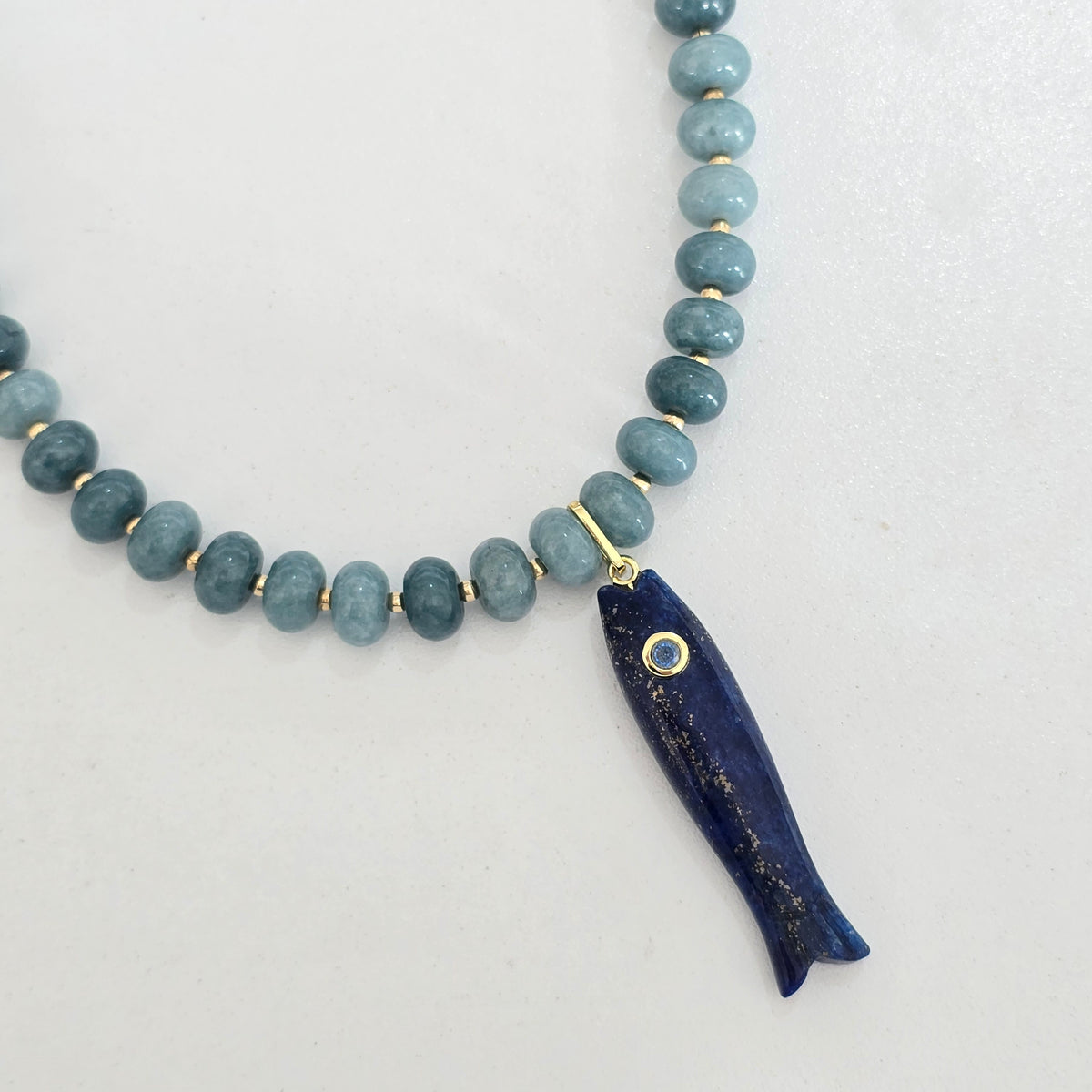 Collar pez azul