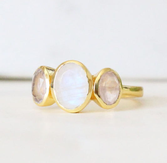 Anillo perla y cuarzo blanco
