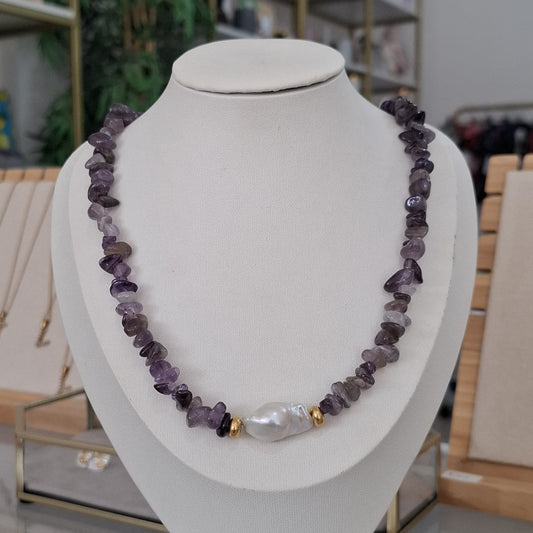 Collar amatista con perla barroca
