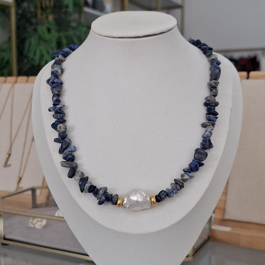 Collar lapislazuli y perla barroca