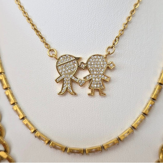 Cadena niño y niña es zirconias