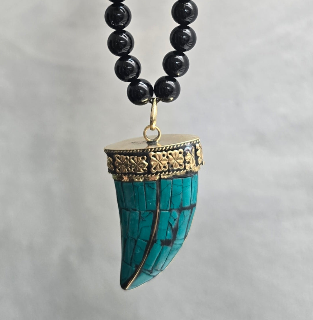 Collar cuerno tibetano aqua
