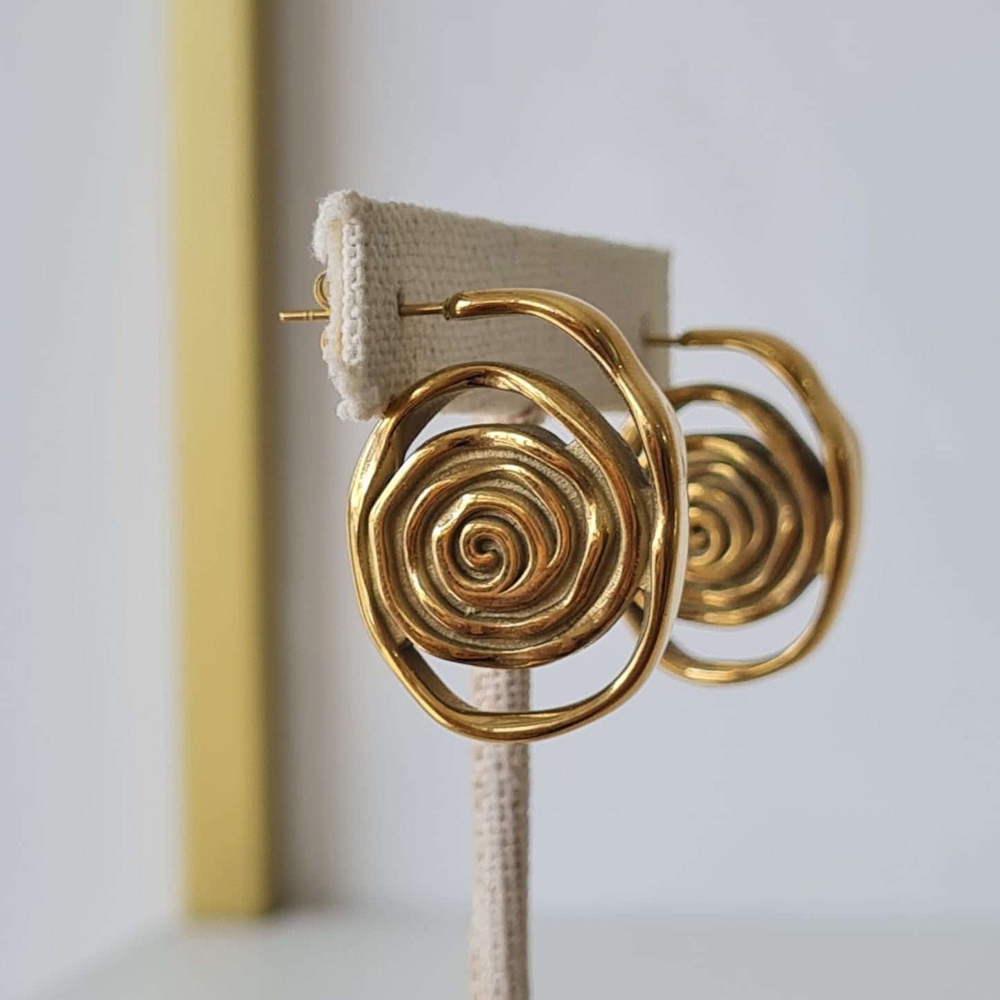 SPIRAL GOLDEN EARRINGS